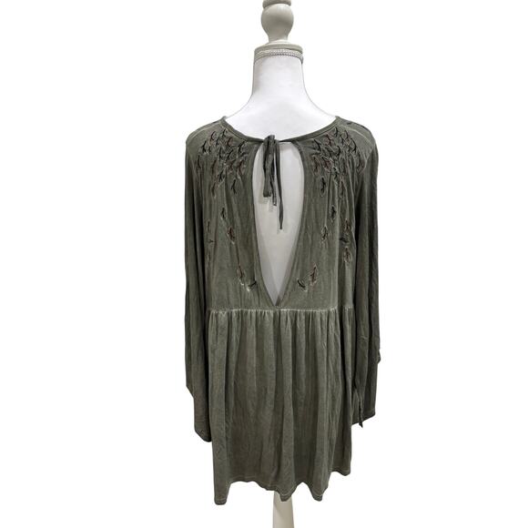 POL Boho Embroidered Peasant Tunic Top Small Gray Sage Long Sleeve Flowy Blouse - Picture 2 of 9